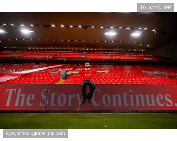 球星在社媒上发布生活花絮吸引粉丝互动，球星日常