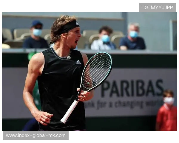 兹维列夫发球落点精准到极限